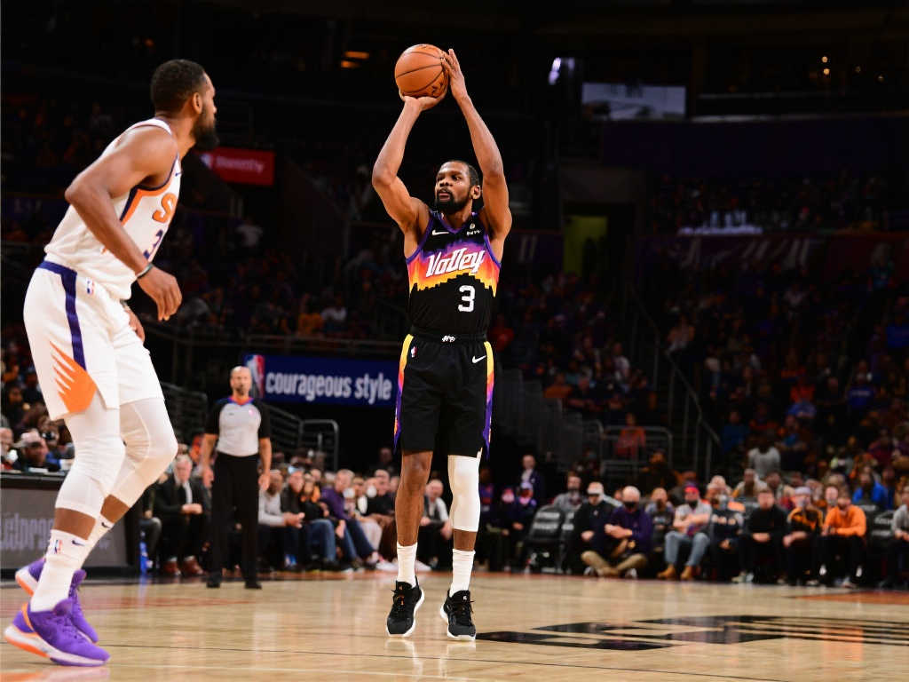 与年轻球员 与年轻球员